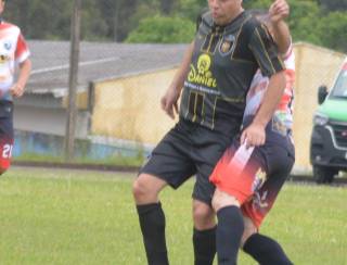 Clube Desportivo Riomafra garante vaga na final do Municipal de Futebol no Veteranos de Rio Negro