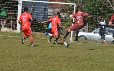 Aventureiros de Rio Negro é campeão do Torneio de Futebol Suiço no Campo do Osni Cafura em Campo do Tenente